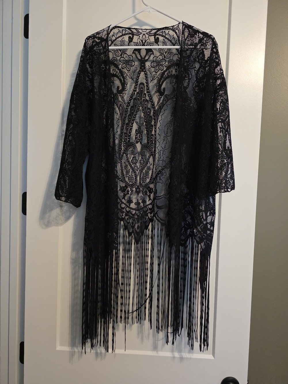 ROMWE Black Lace Fringe Kimono Cover-Up